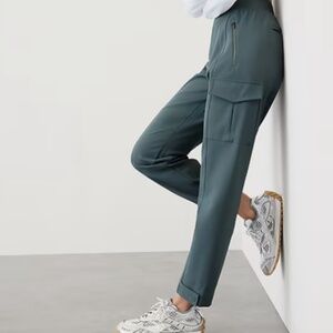 ATHLETA Endless Hi Rise Cargo Pants - Size 16 - Color Eden - NWOT